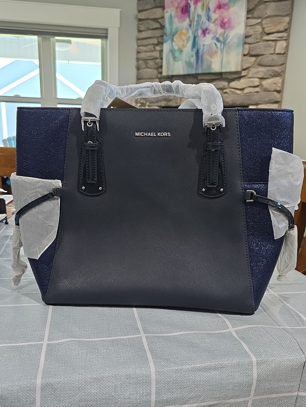 Michael Kors Navy Voyager Leather  Tote With Bag